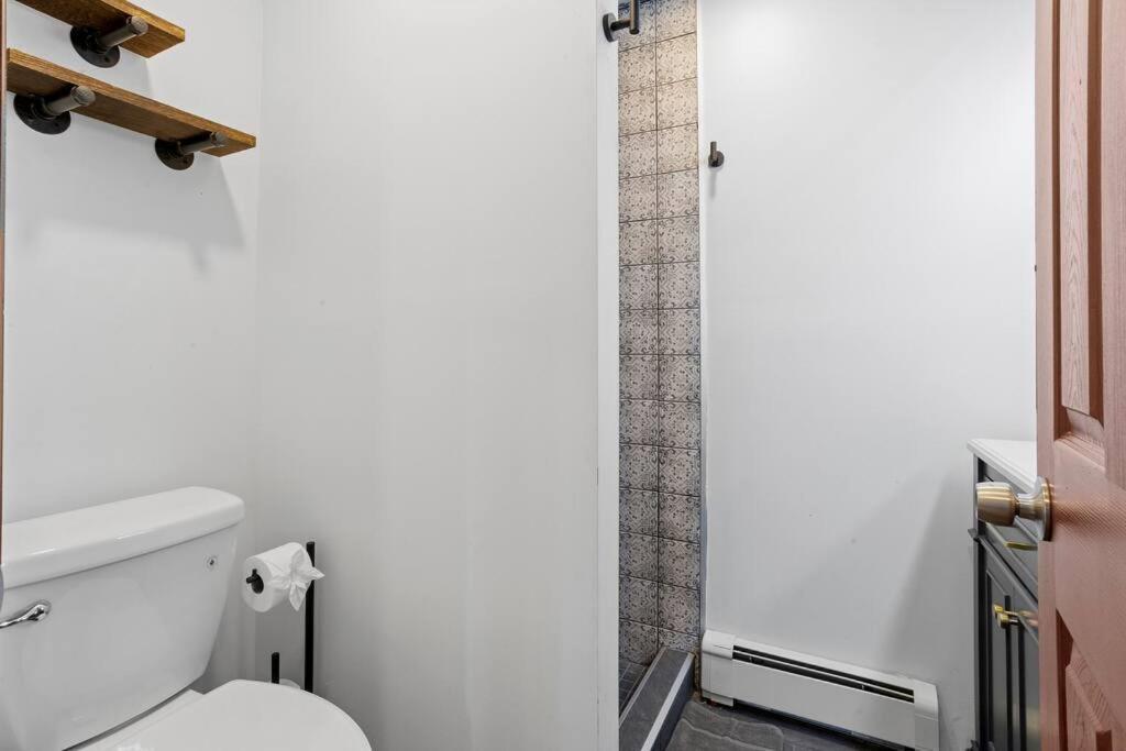 Renovated 5br 2ba Ac Quiet Retreat Hébergement de vacances